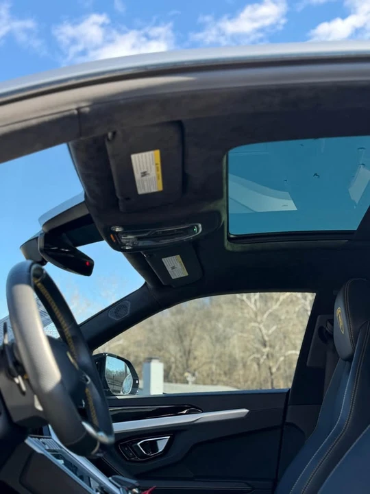 2021 Lamborghini Urus - Image 3 of 8