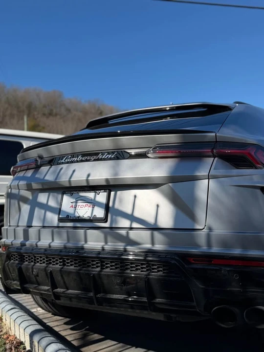 2021 Lamborghini Urus - Image 8 of 8