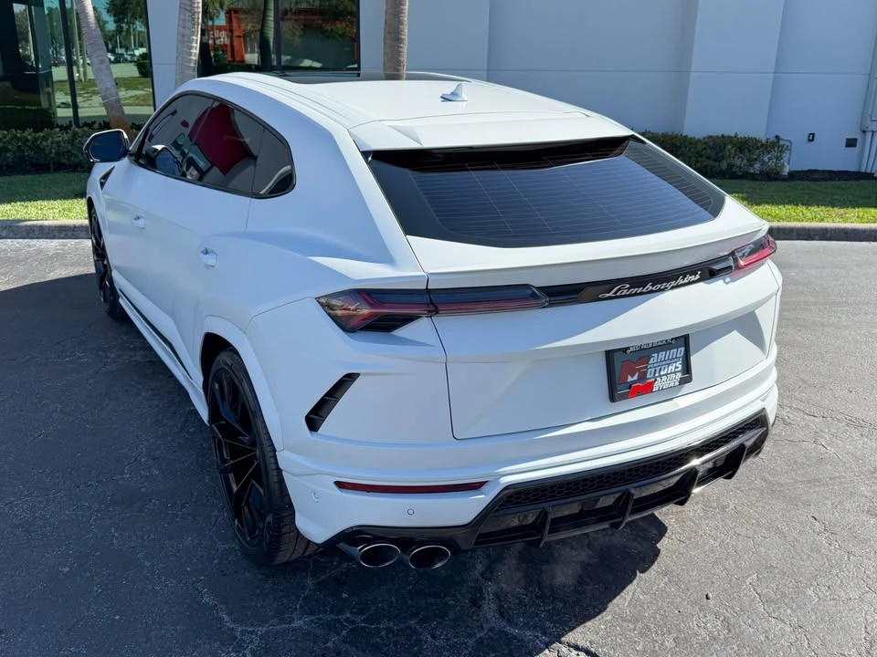 2021 Lamborghini Urus - Image 12 of 20