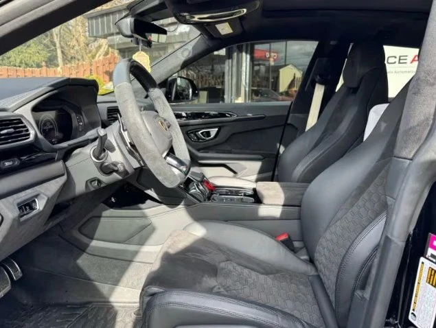 2021 Lamborghini Urus - Image 8 of 14