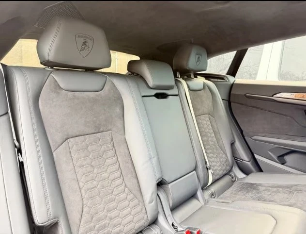 2021 Lamborghini Urus - Image 13 of 14