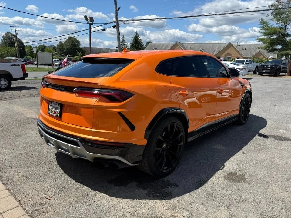 2021 Lamborghini Urus - Image 7 of 12