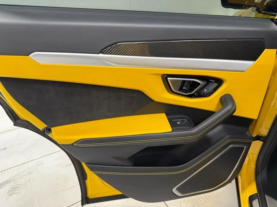 2021 Lamborghini Urus - Image 12 of 20