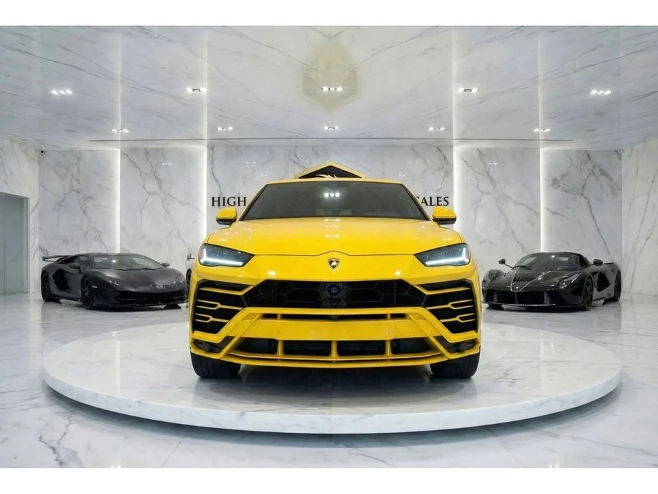 2021 Lamborghini Urus - Image 2 of 20