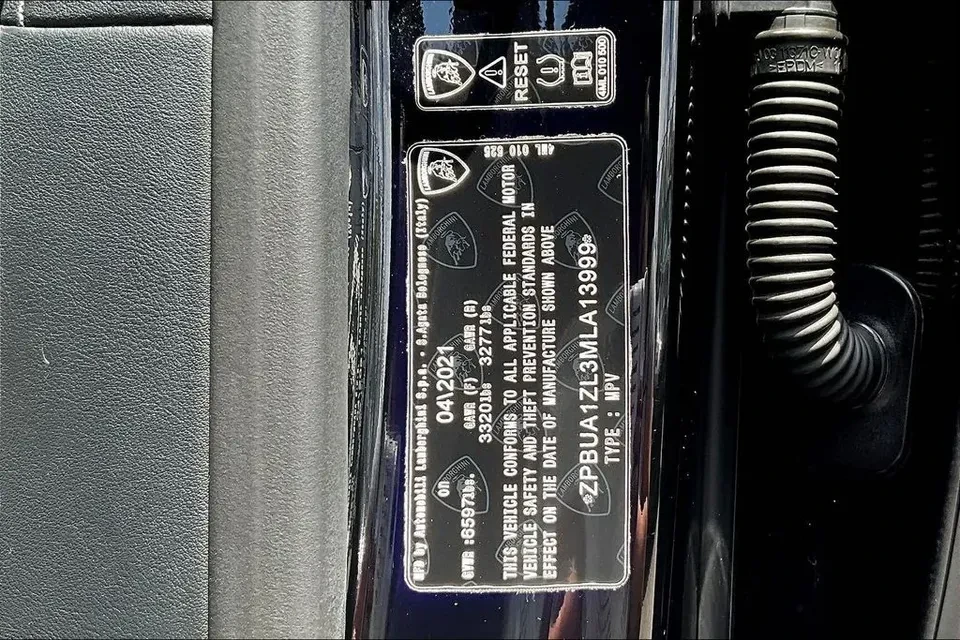 2021 Lamborghini Urus - Image 7 of 20