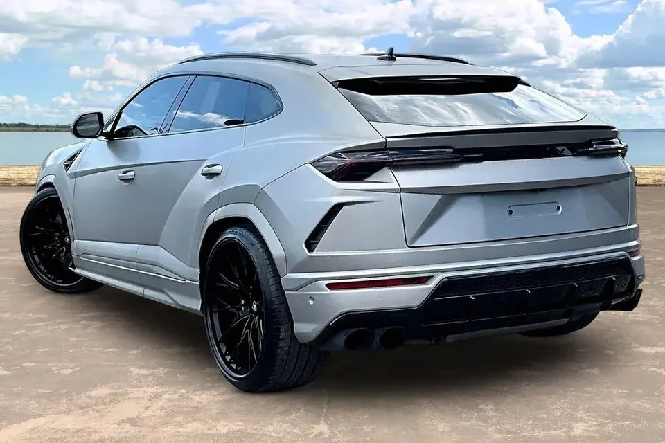 2021 Lamborghini Urus - Image 2 of 20
