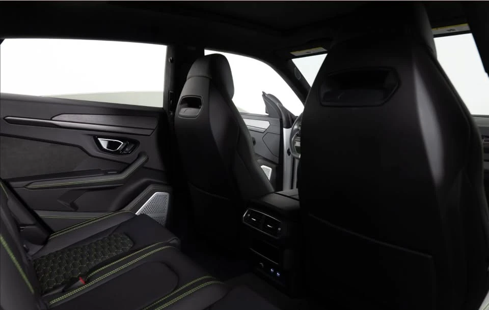 2021 Lamborghini Urus - Image 11 of 17