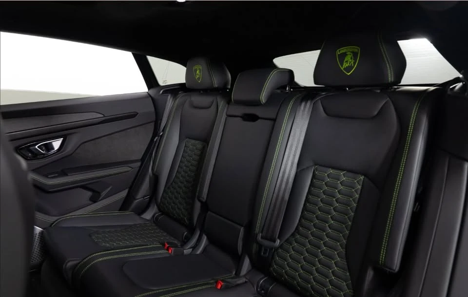 2021 Lamborghini Urus - Image 8 of 17