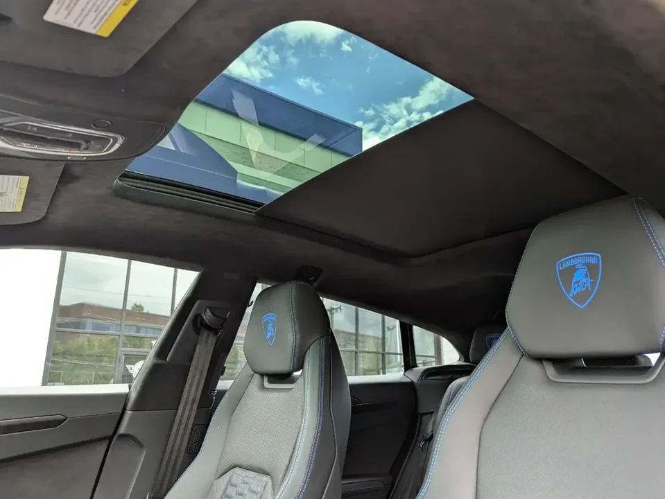 2021 Lamborghini Urus - Image 8 of 20