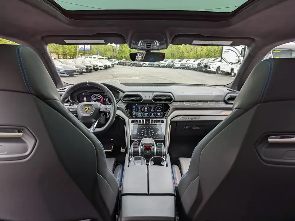 2021 Lamborghini Urus - Image 18 of 20