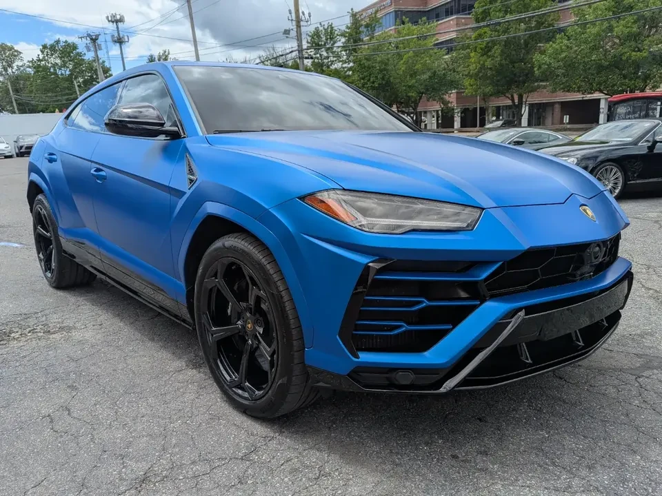 2021 Lamborghini Urus - Image 2 of 20
