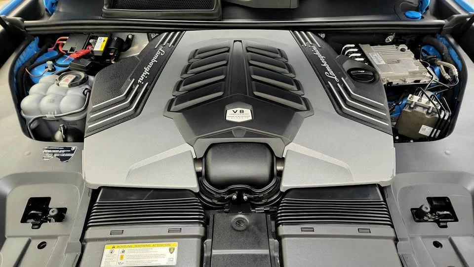 2021 Lamborghini Urus - Image 8 of 12