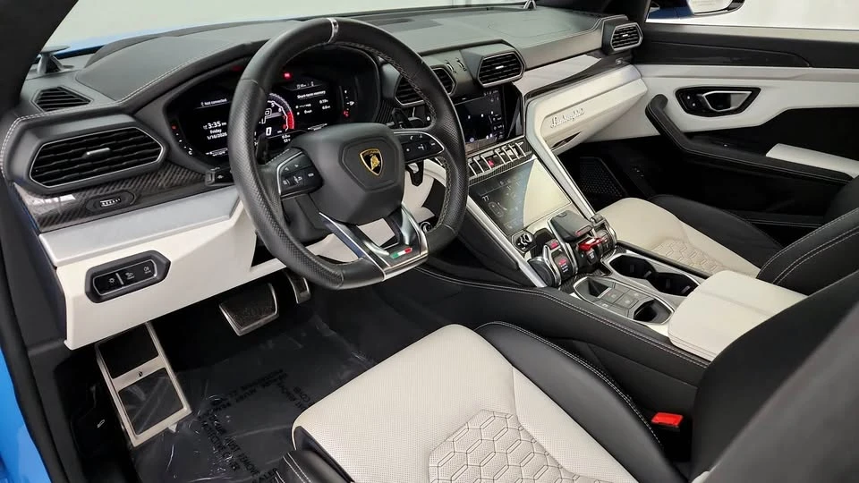 2021 Lamborghini Urus - Image 6 of 12