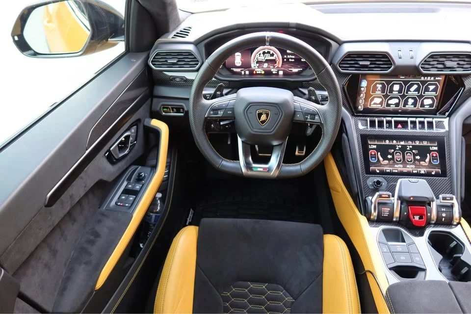 2021 Lamborghini Urus - Image 11 of 19