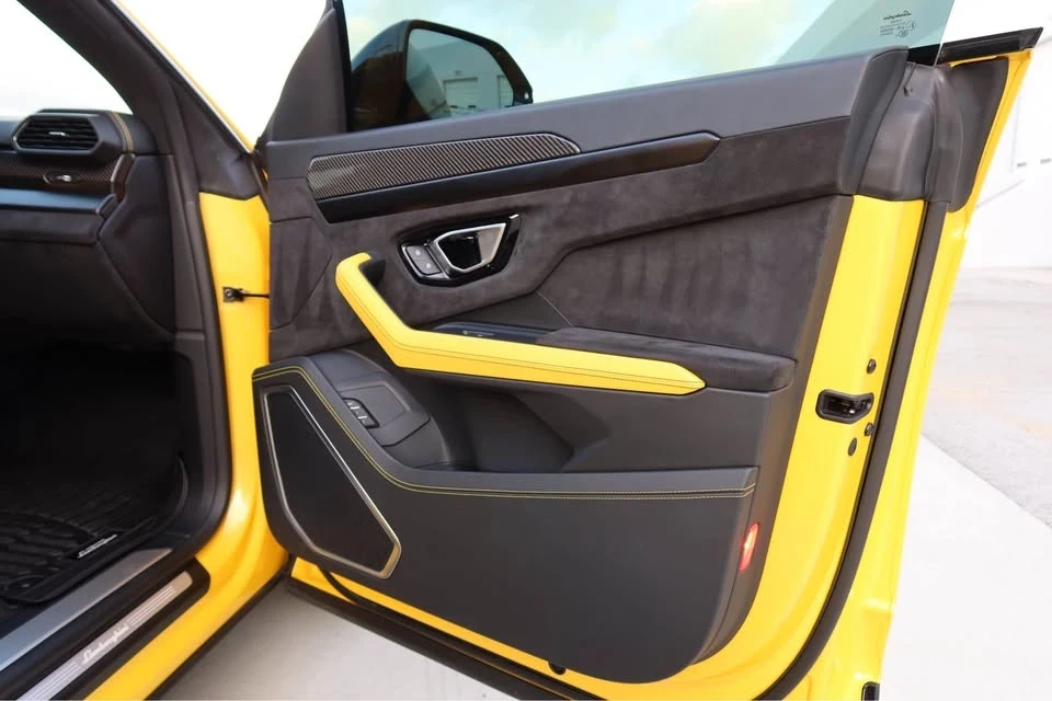 2021 Lamborghini Urus - Image 13 of 19
