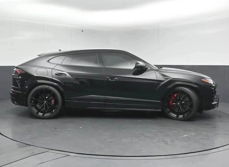 2021 Lamborghini Urus - Image 8 of 19