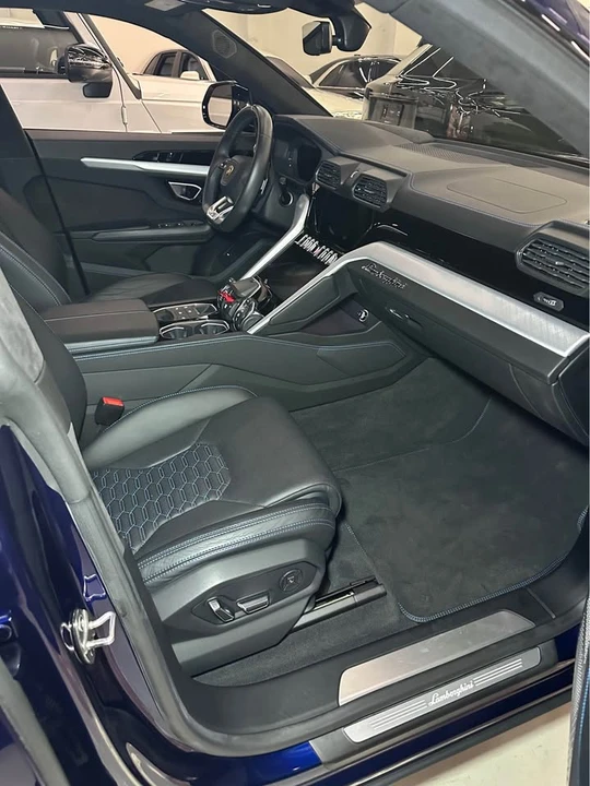 2021 Lamborghini Urus - Image 12 of 16
