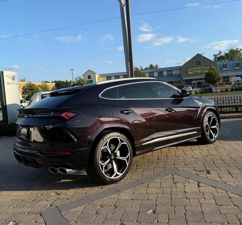 2021 Lamborghini Urus - Image 7 of 7