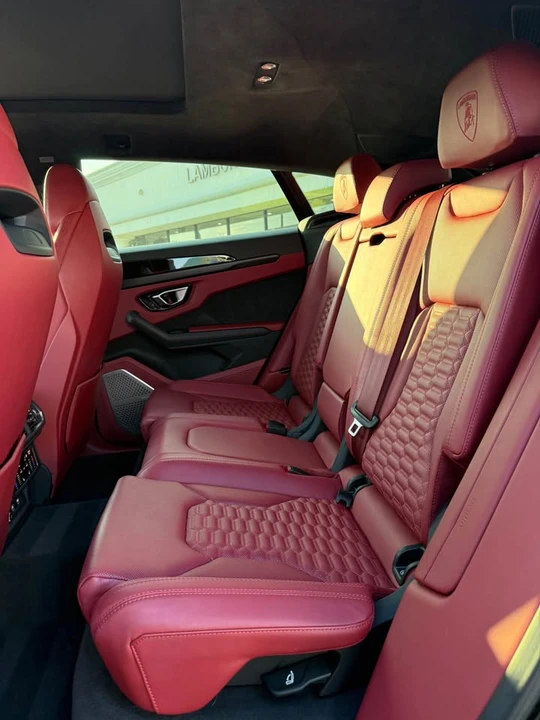2021 Lamborghini Urus - Image 5 of 7