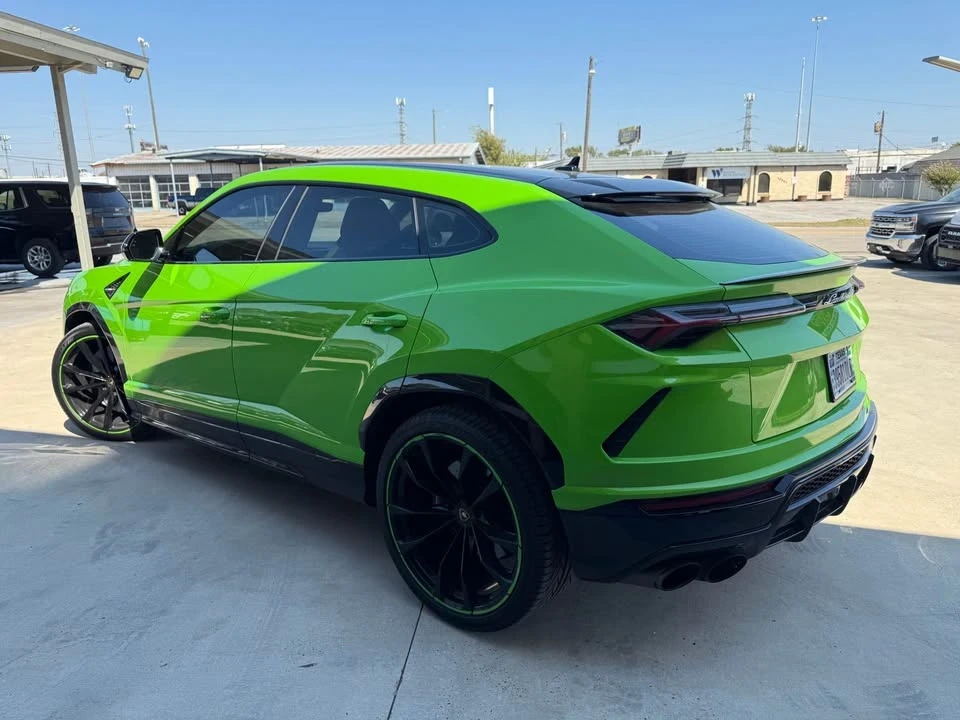 2021 Lamborghini Urus - Image 3 of 10