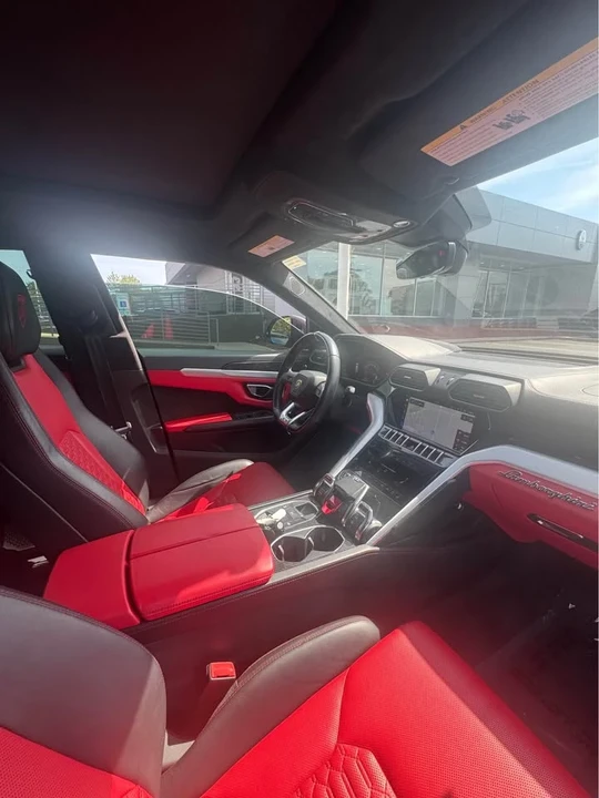 2021 Lamborghini Urus - Image 11 of 14