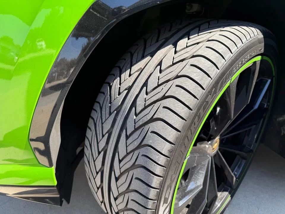 2021 Lamborghini Urus - Image 8 of 10