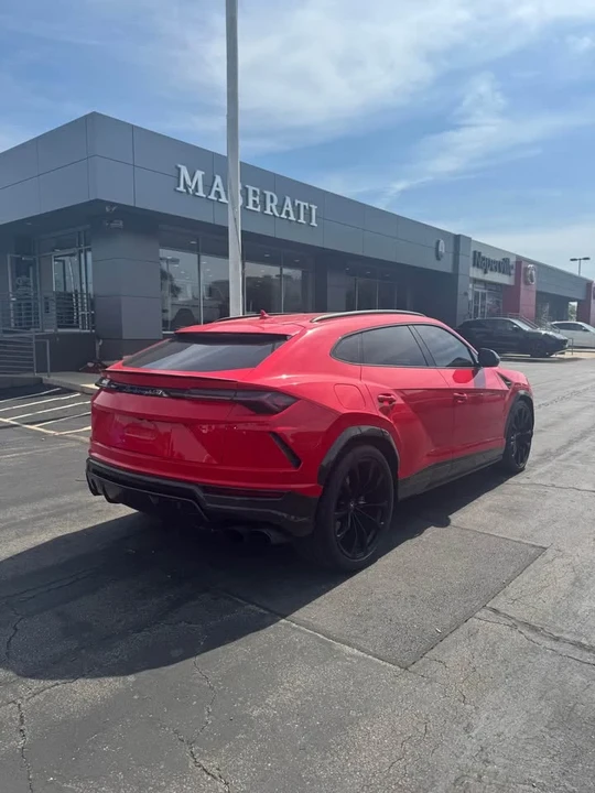 2021 Lamborghini Urus - Image 7 of 14