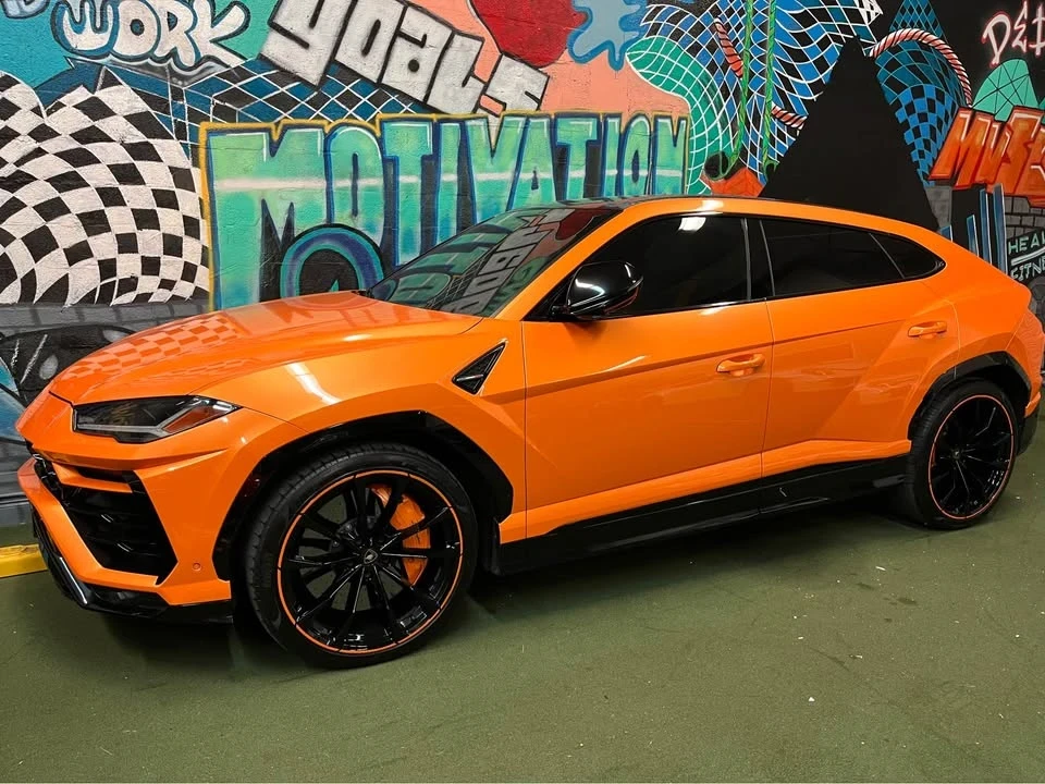 2021 Lamborghini Urus - Image 2 of 6
