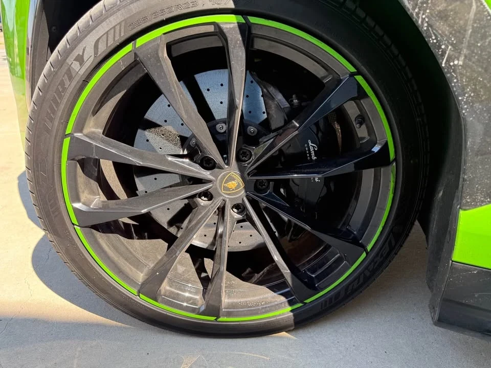 2021 Lamborghini Urus - Image 7 of 10