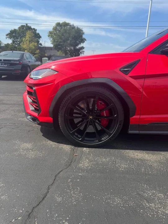 2021 Lamborghini Urus - Image 3 of 14