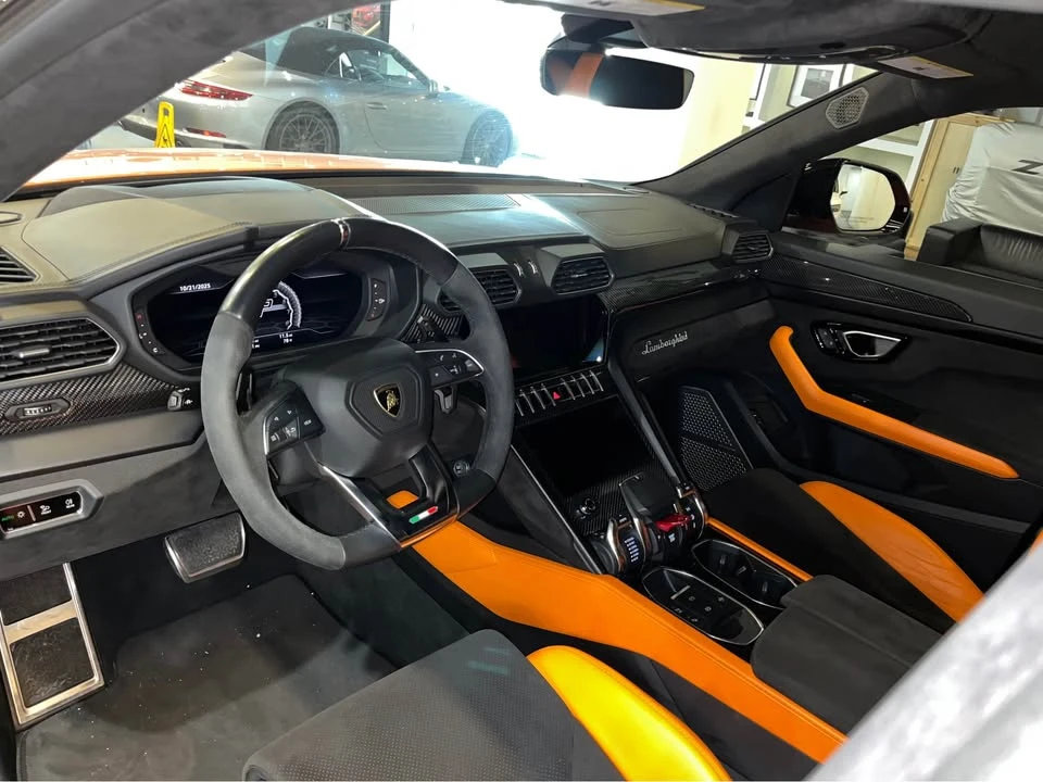 2021 Lamborghini Urus - Image 8 of 12