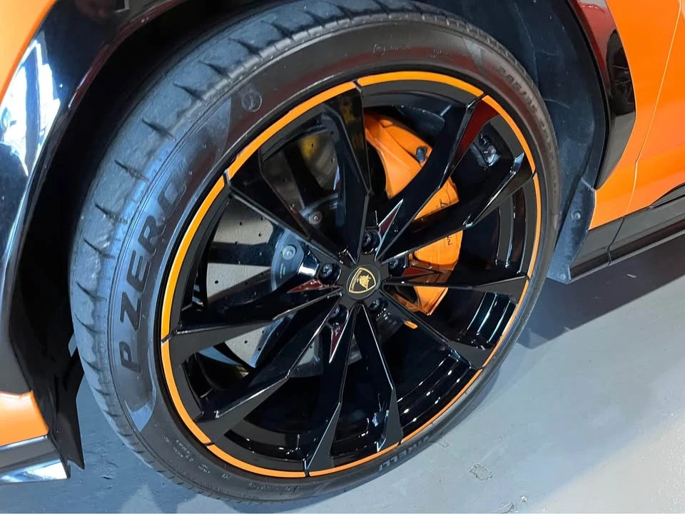 2021 Lamborghini Urus - Image 4 of 8