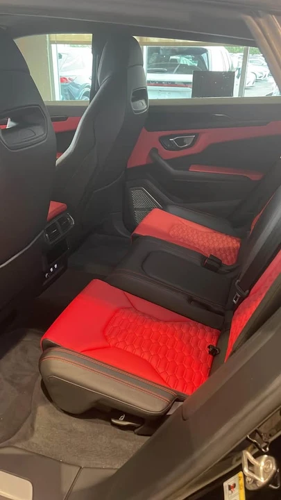 2021 Lamborghini Urus - Image 4 of 4