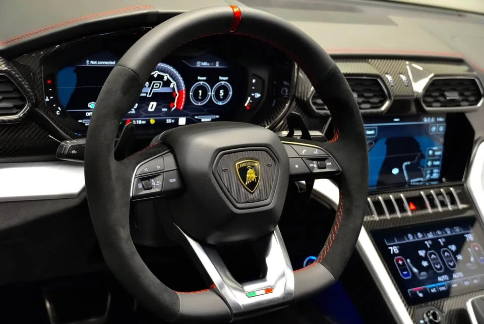 2021 Lamborghini Urus - Image 13 of 17