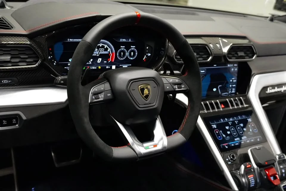 2021 Lamborghini Urus - Image 12 of 17
