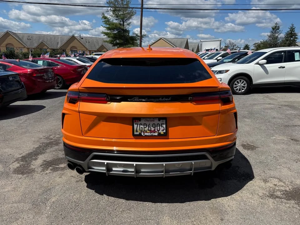 2021 Lamborghini Urus - Image 6 of 12