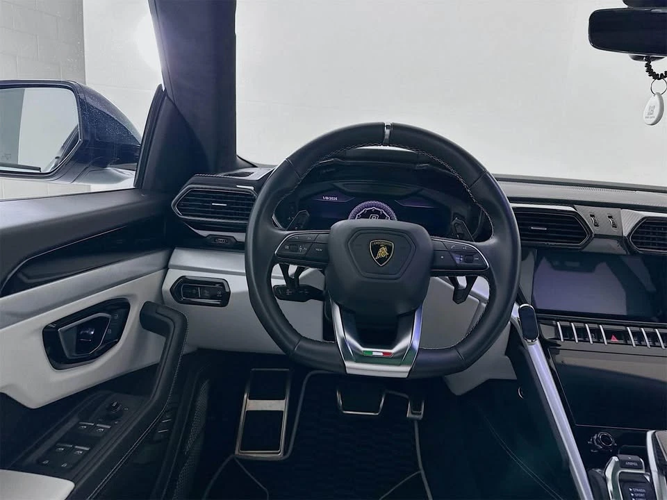 2021 Lamborghini Urus - Image 10 of 19