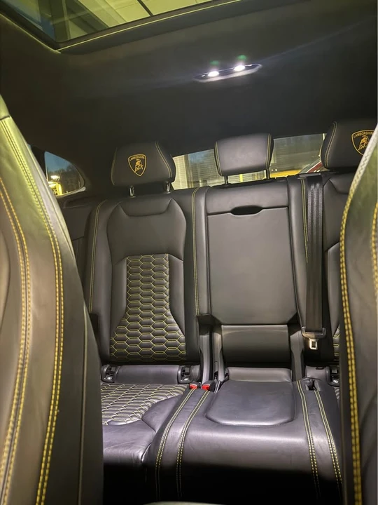 2021 Lamborghini Urus - Image 10 of 13