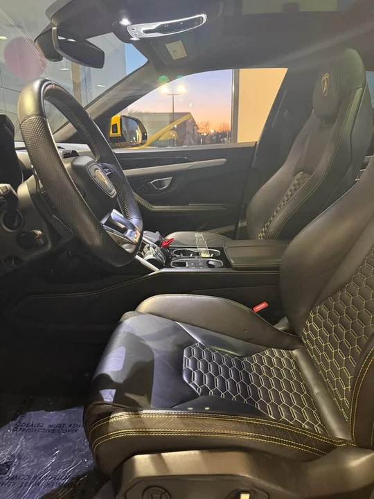 2021 Lamborghini Urus - Image 4 of 13