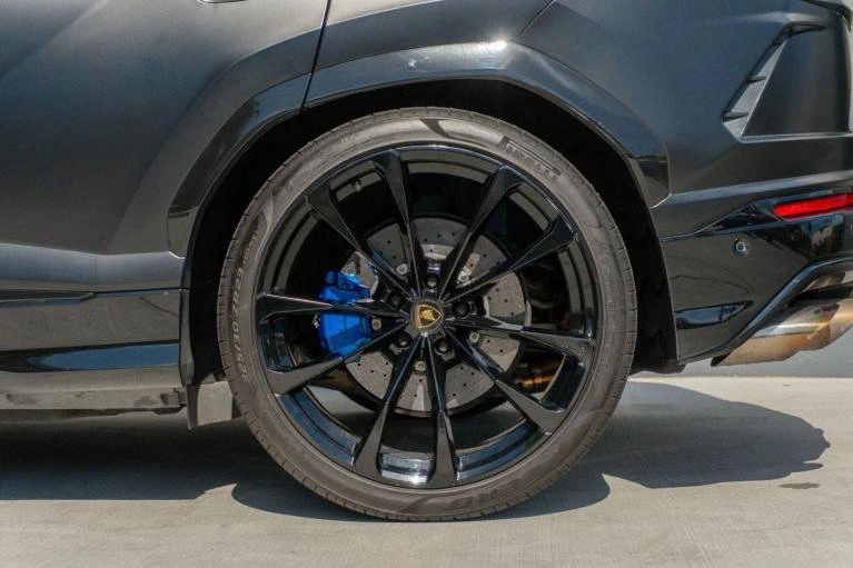 2021 Lamborghini Urus - Image 11 of 20