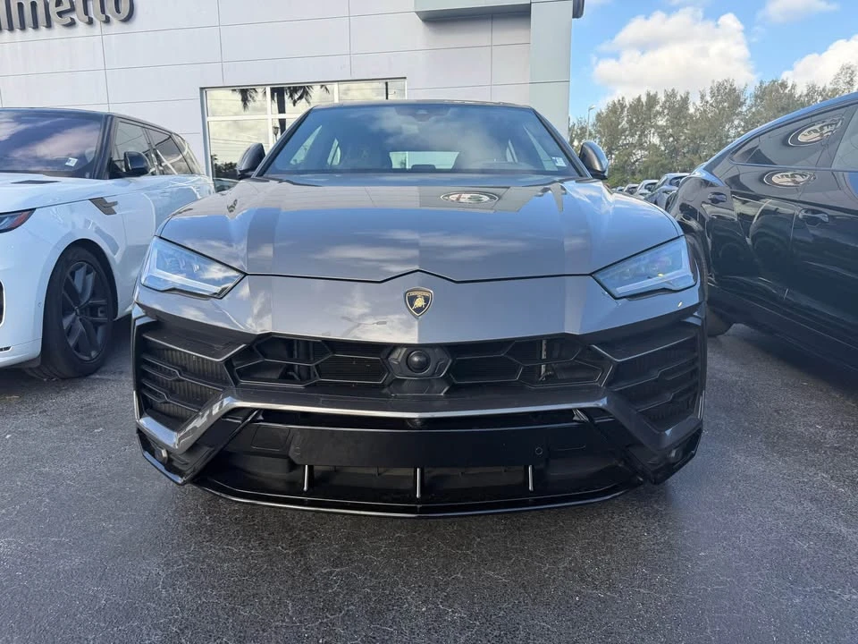 2021 Lamborghini Urus - Image 2 of 11