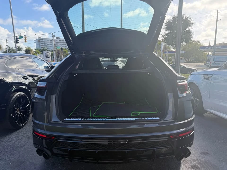 2021 Lamborghini Urus - Image 8 of 11