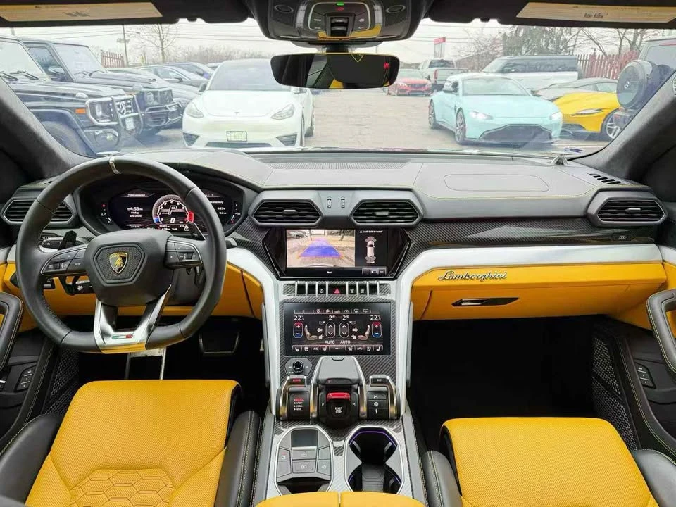 2021 Lamborghini Urus - Image 7 of 9