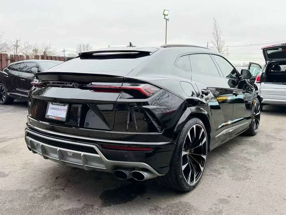 2021 Lamborghini Urus - Image 4 of 9