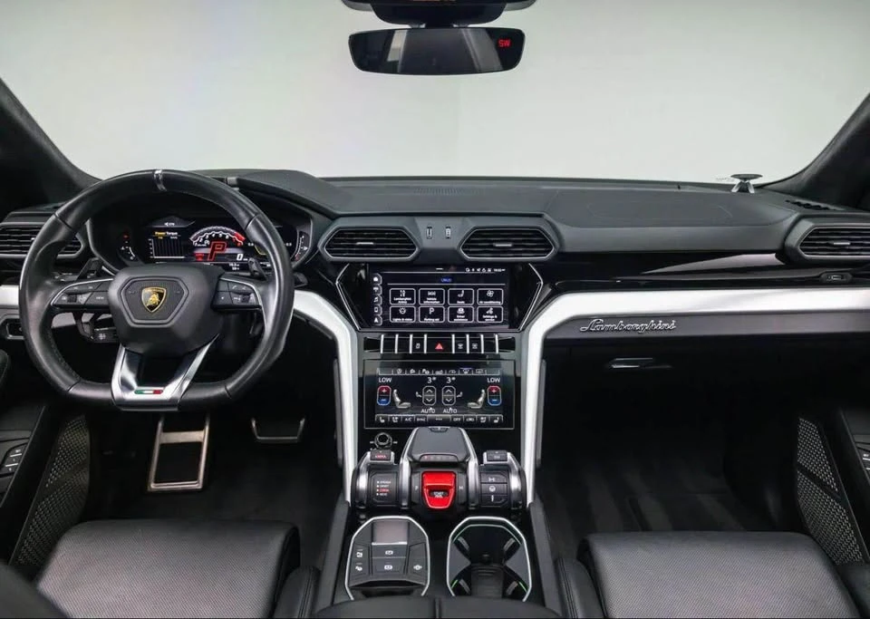 2021 Lamborghini Urus - Image 12 of 13