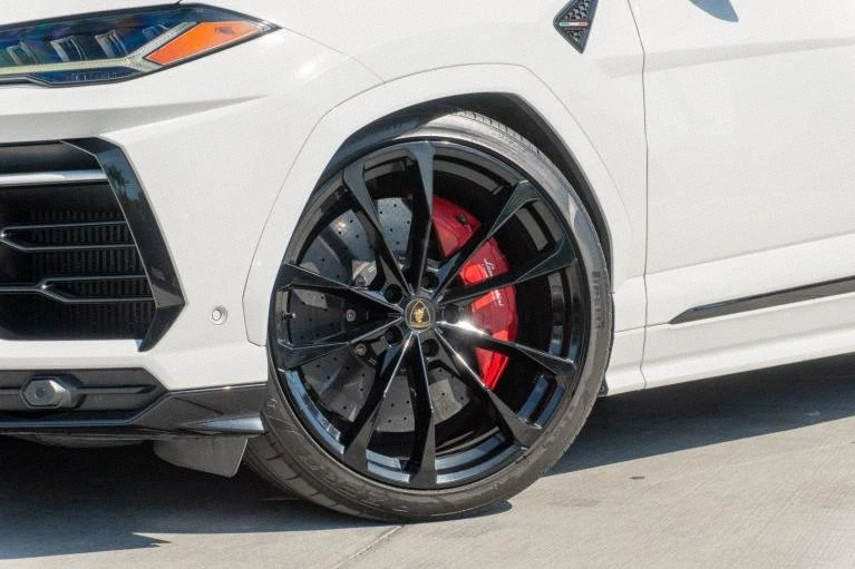 2021 Lamborghini Urus - Image 12 of 19