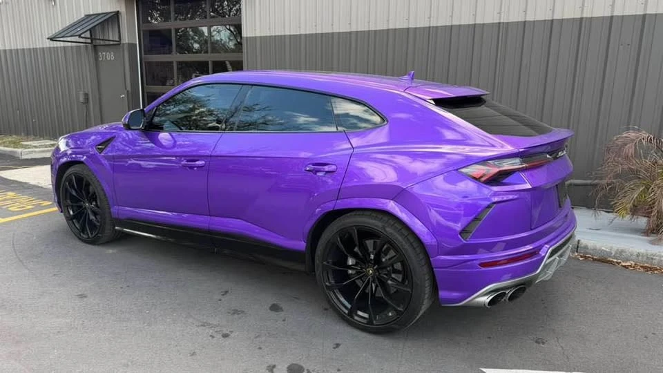 2021 Lamborghini Urus - Image 2 of 5