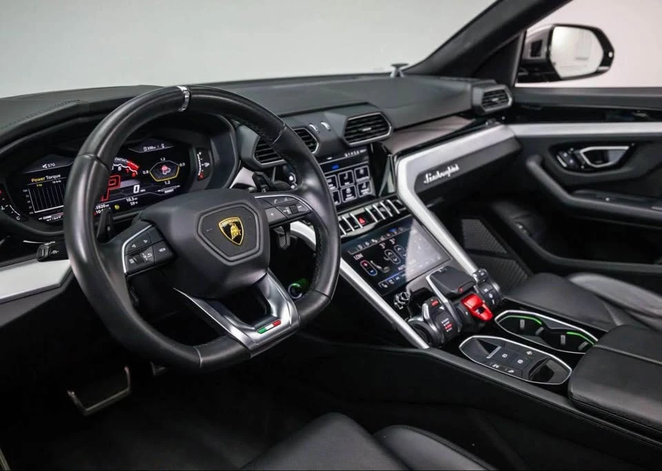 2021 Lamborghini Urus - Image 11 of 13
