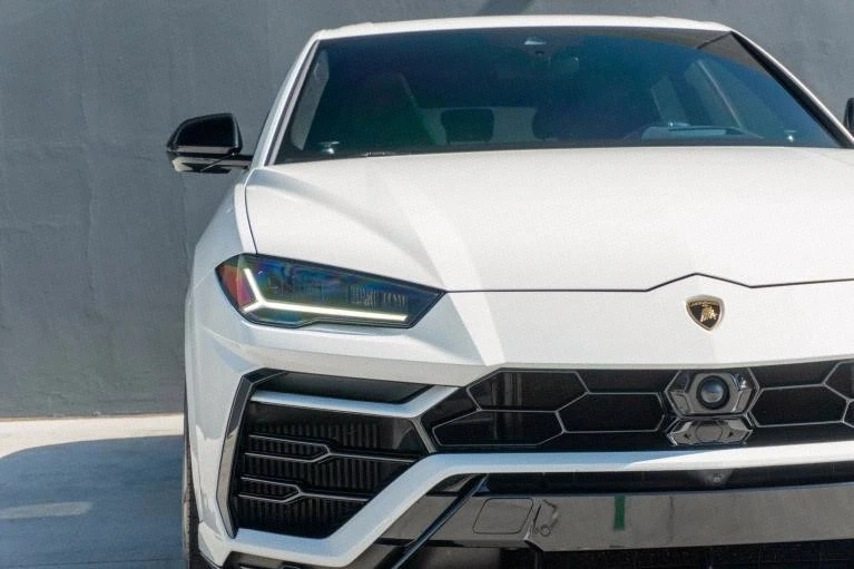 2021 Lamborghini Urus - Image 16 of 19