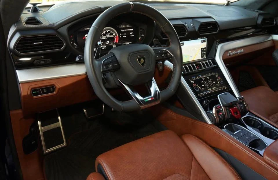 2021 Lamborghini Urus - Image 7 of 20